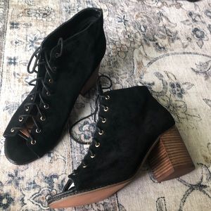 NEW Black Suede ALDO Open Toe Lace Up Bootie Sz 10